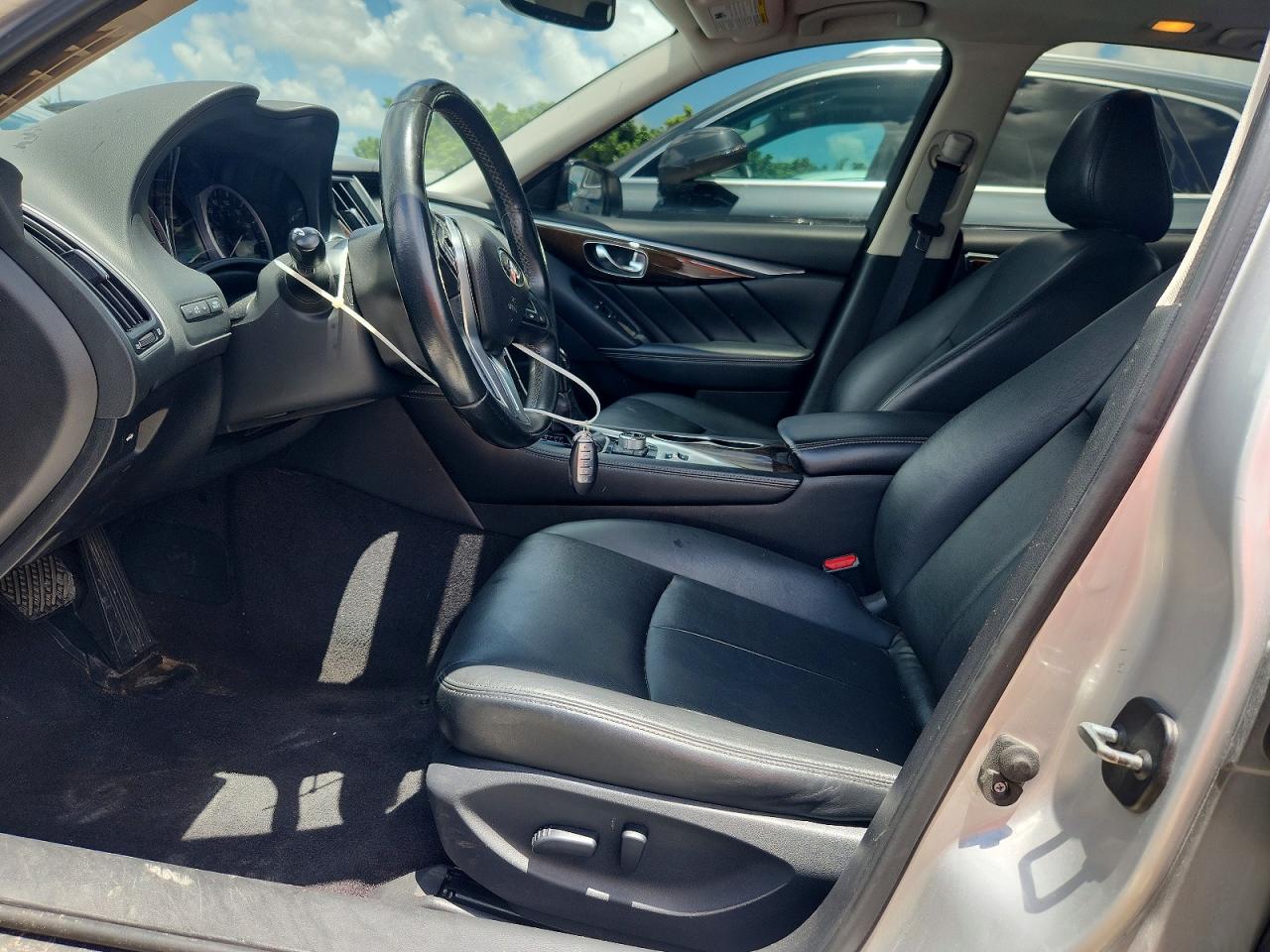 INFINITI Q50 3.0t L 3.0t Luxe