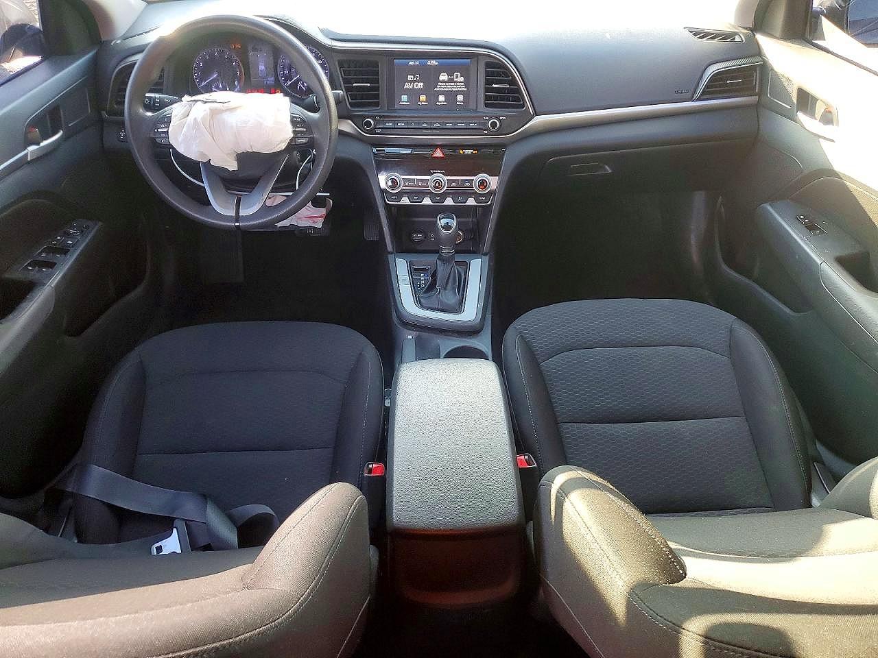 Hyundai ELANTRA Sel