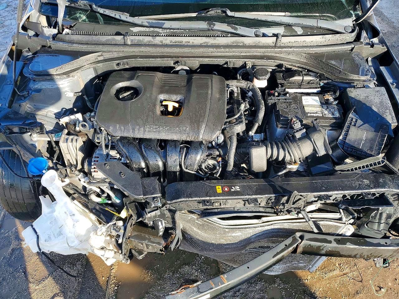Hyundai ELANTRA Sel