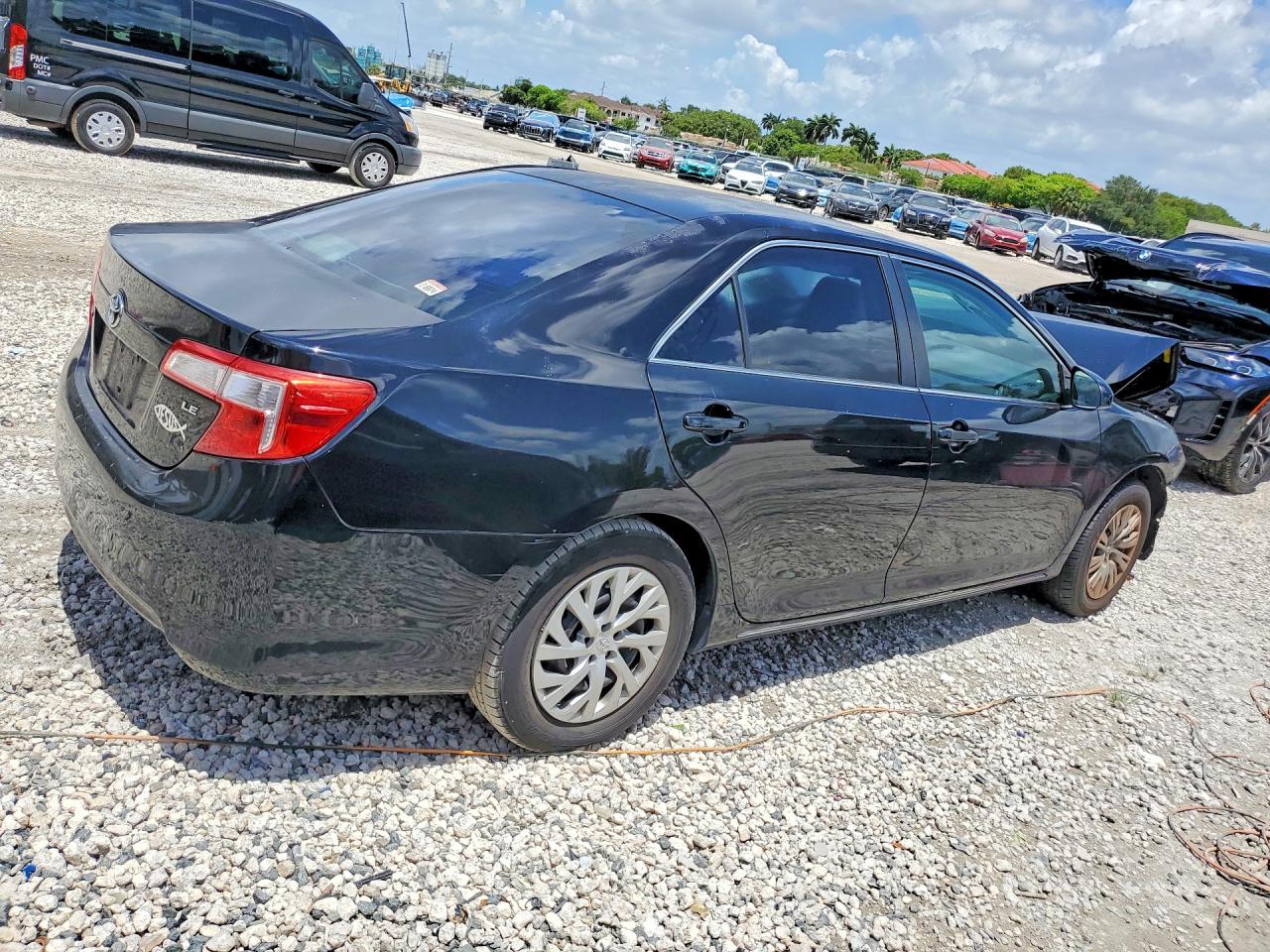 Toyota Camry Le