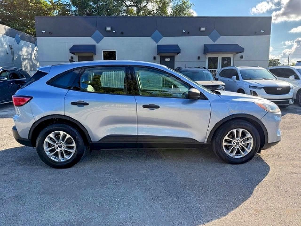 Ford Escape S