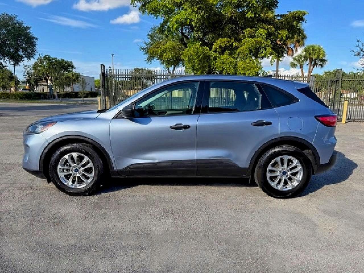 Ford Escape S