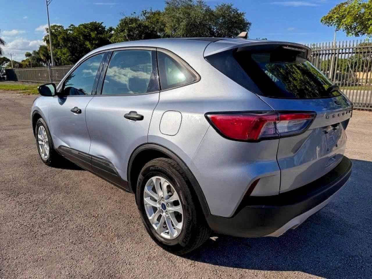 Ford Escape S