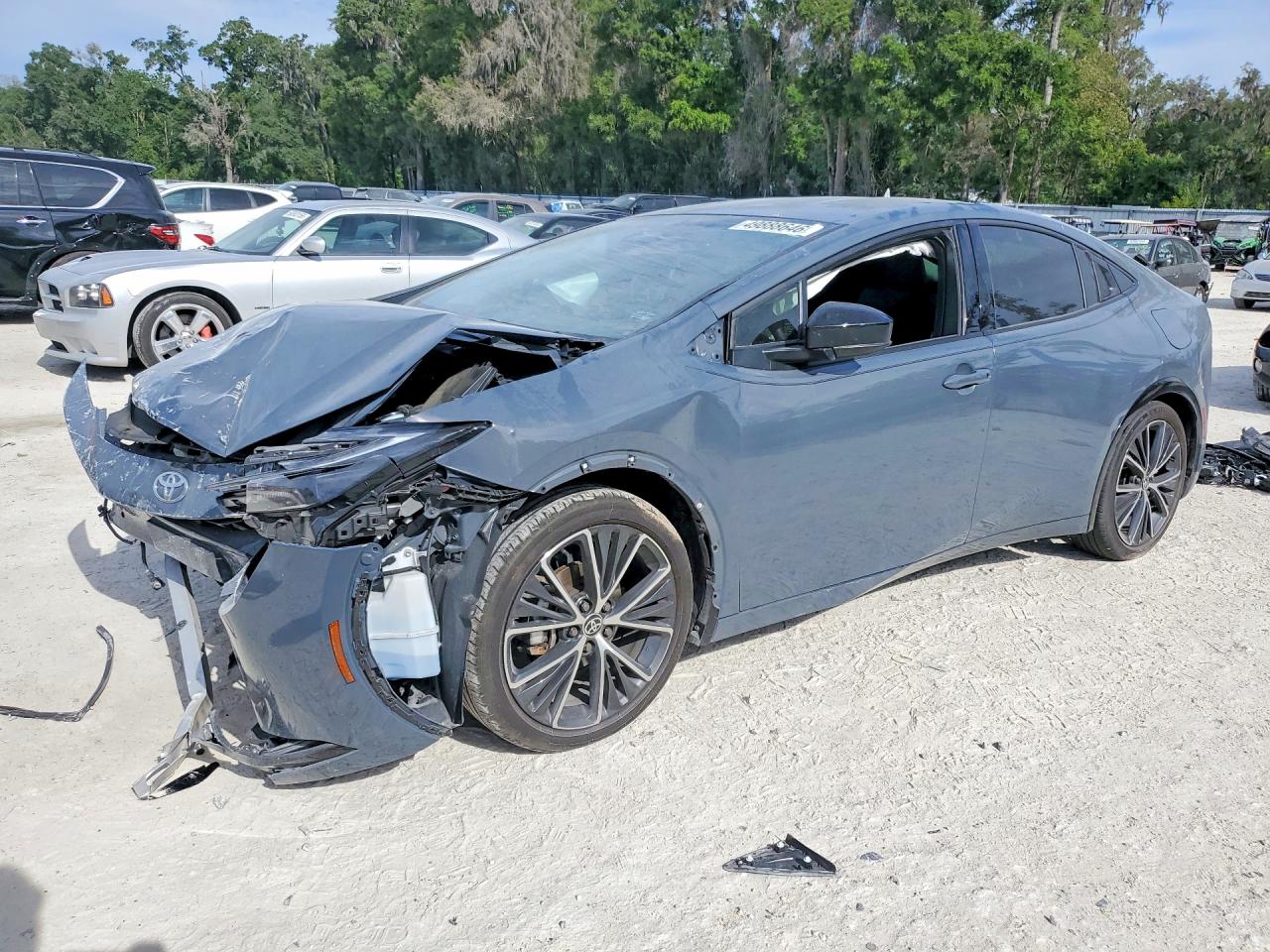Salvage Toyota Prius Image