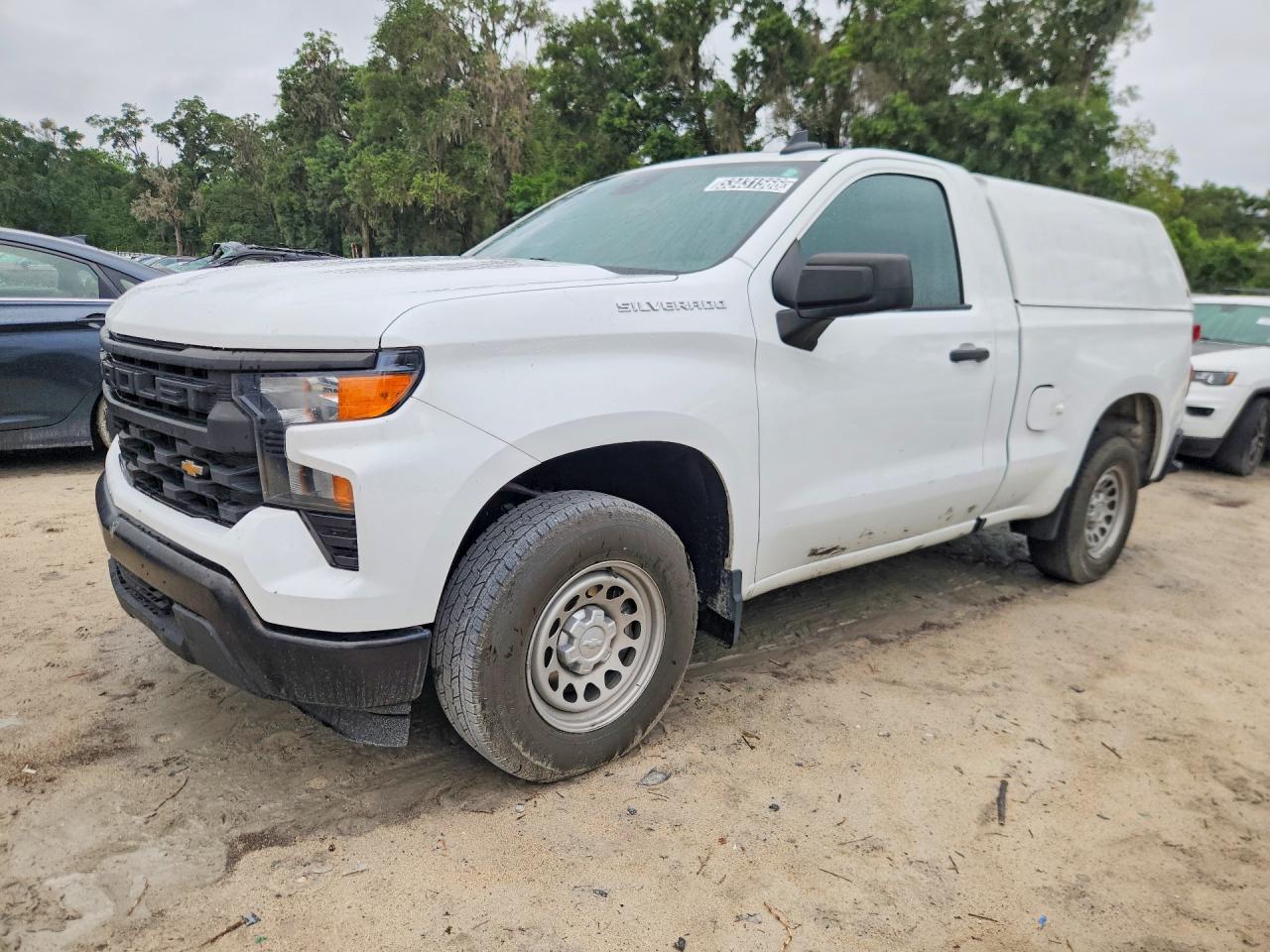 Salvage Chevrolet Silverado Image