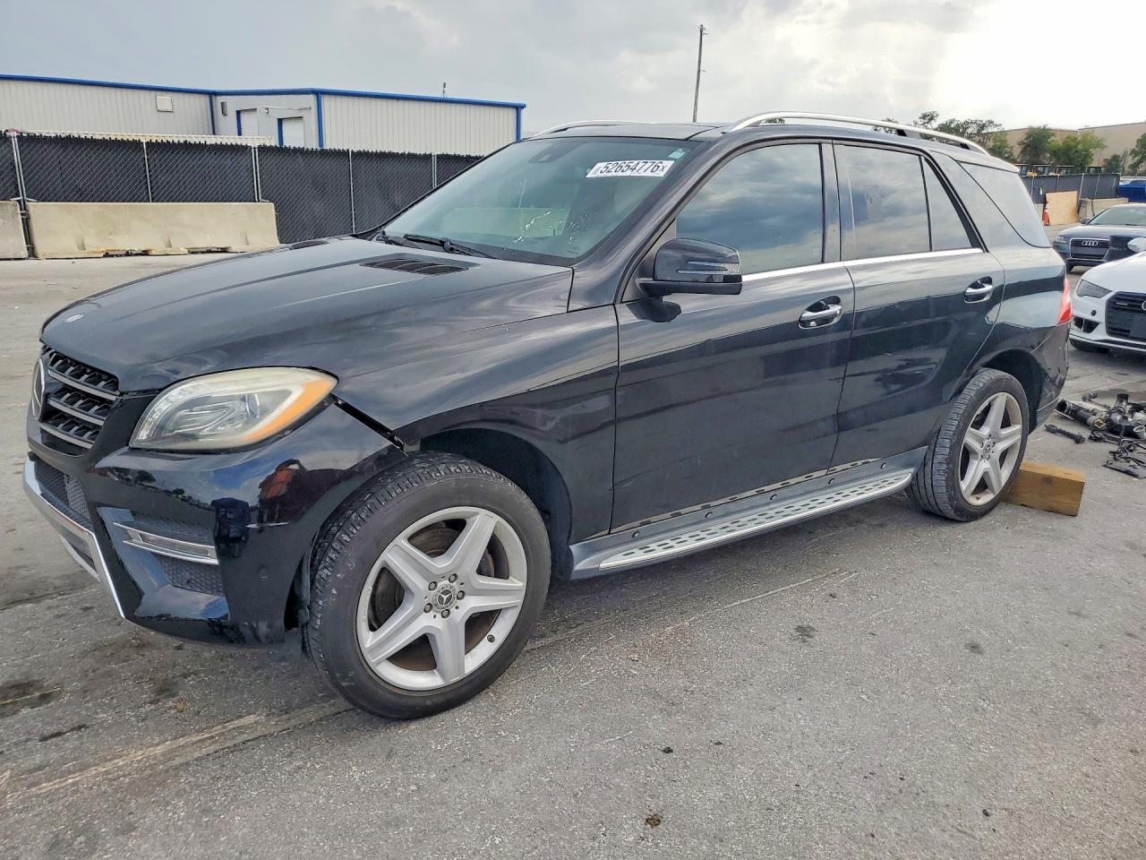 Salvage Mercedes-Benz M-Class Image