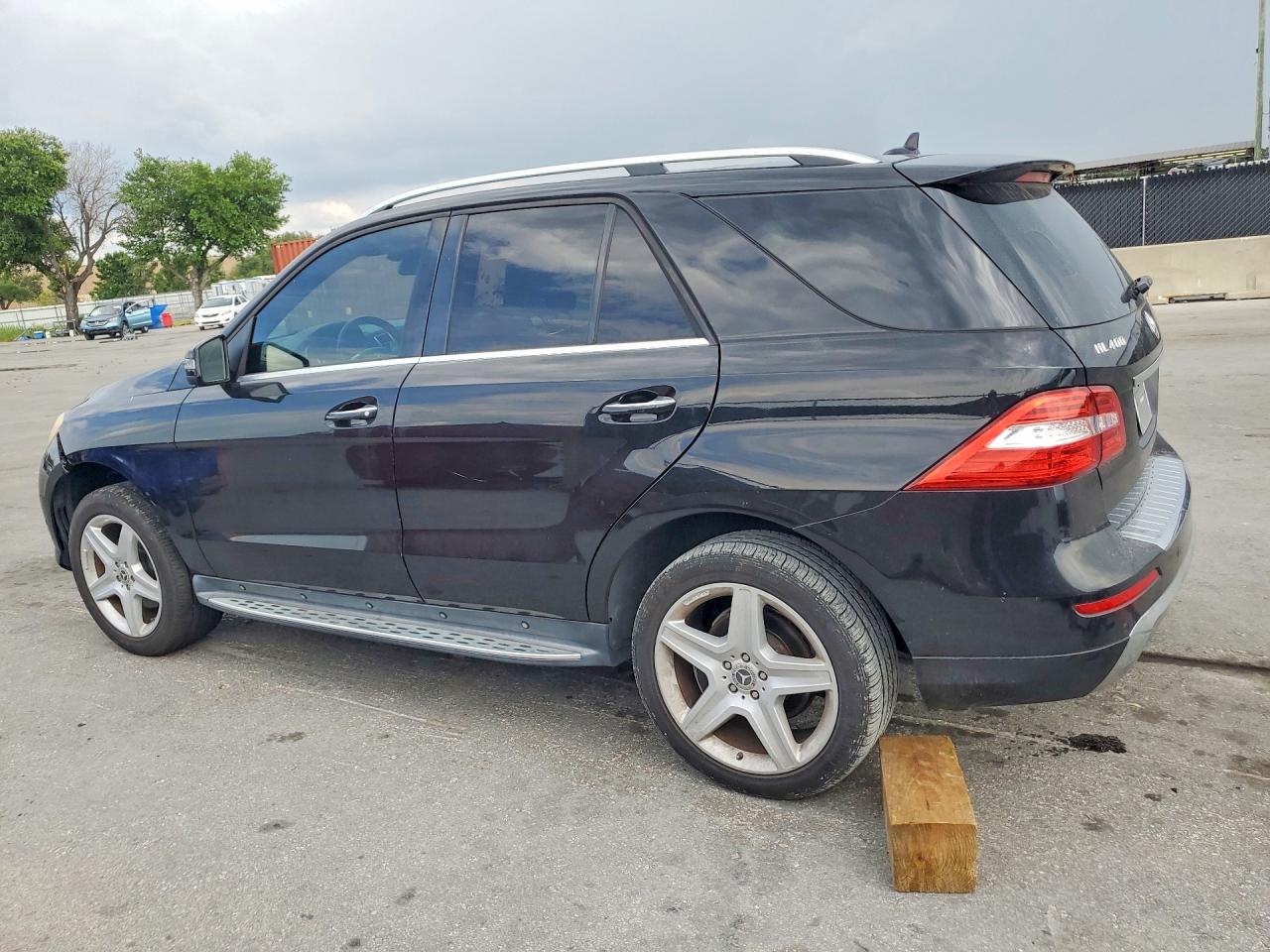 Mercedes-Benz M-Class 400 4matic
