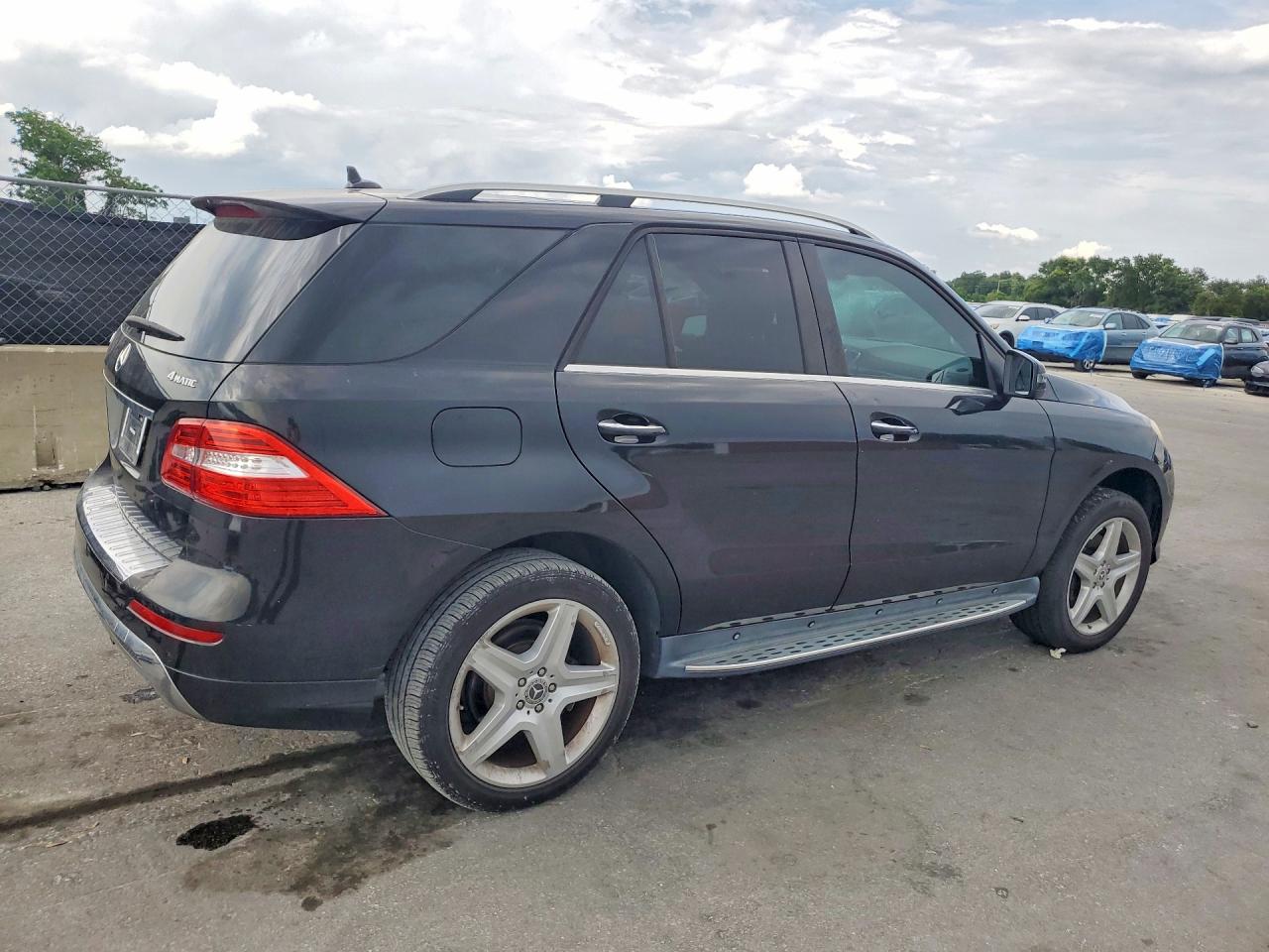 Mercedes-Benz M-Class 400 4matic