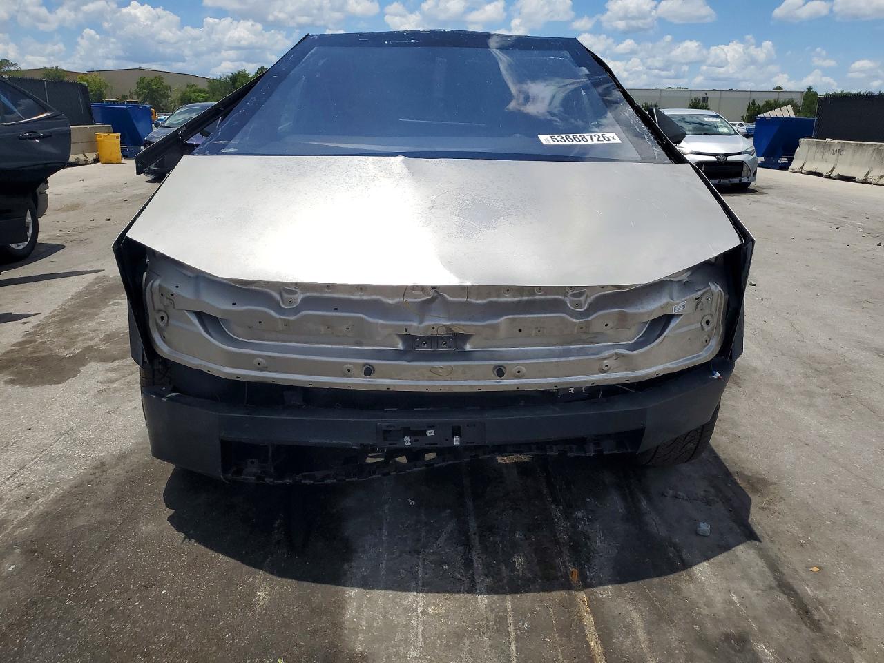Tesla Cybertruck