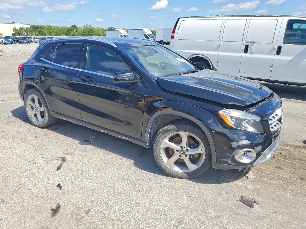 Mercedes-Benz GLA 250 4matic