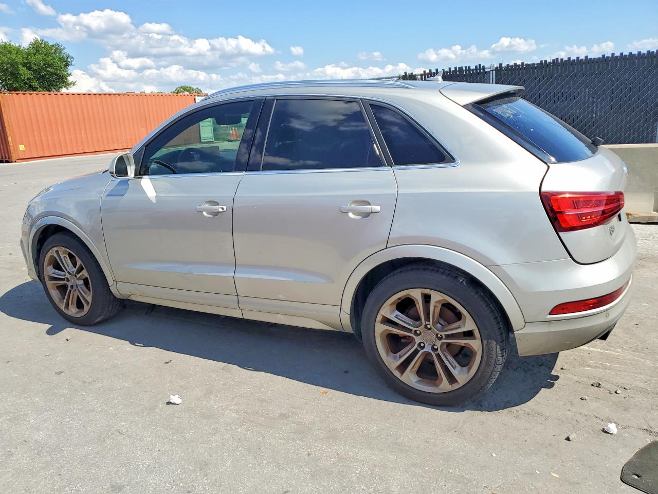 Audi Q3 Premium Plus