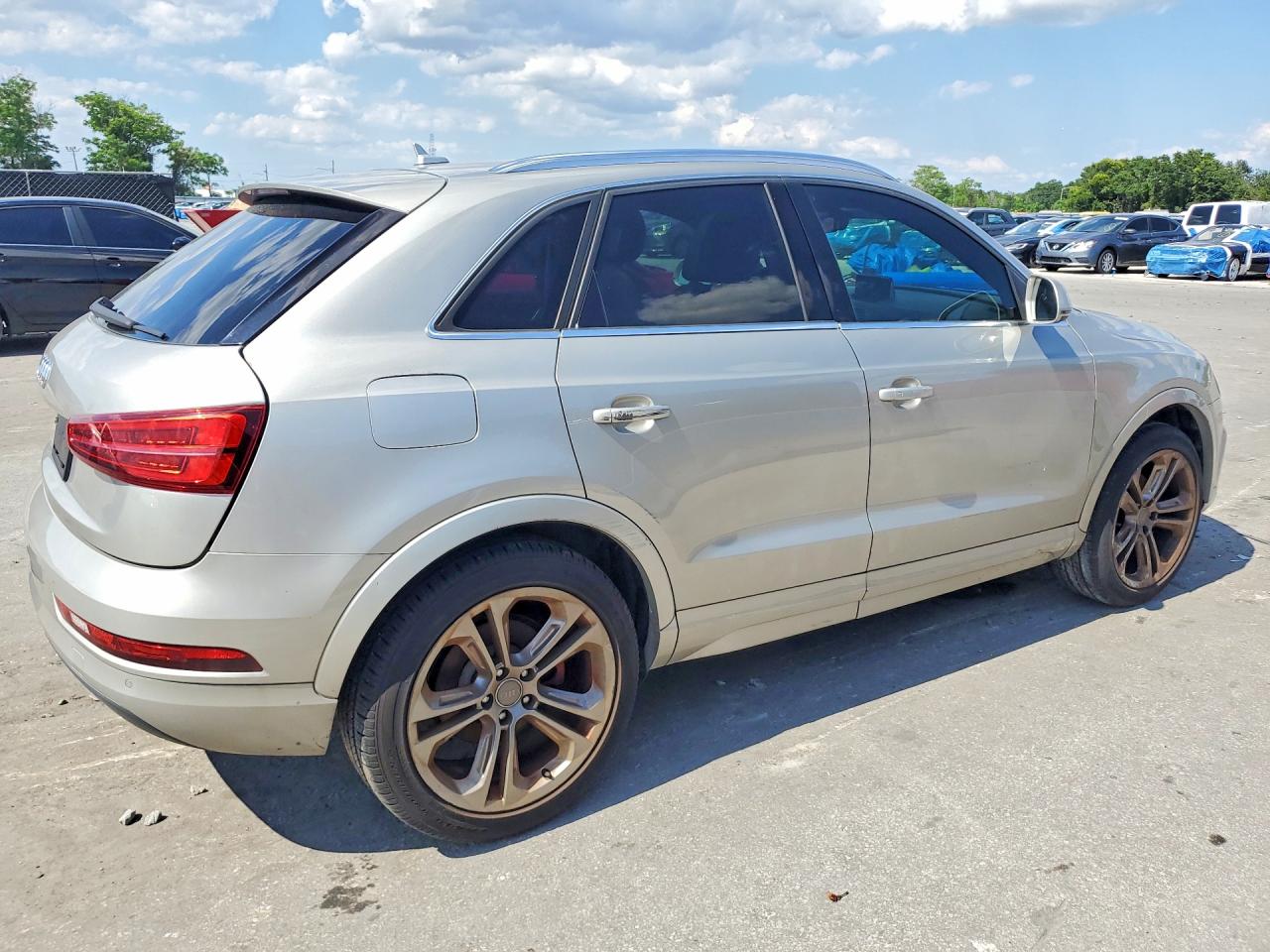 Audi Q3 Premium Plus