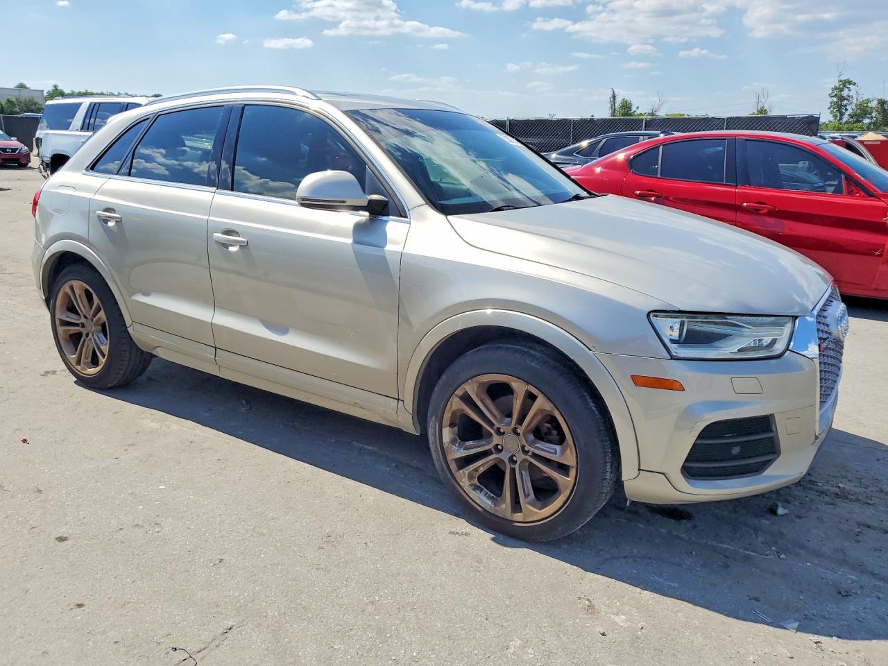 Audi Q3 Premium Plus