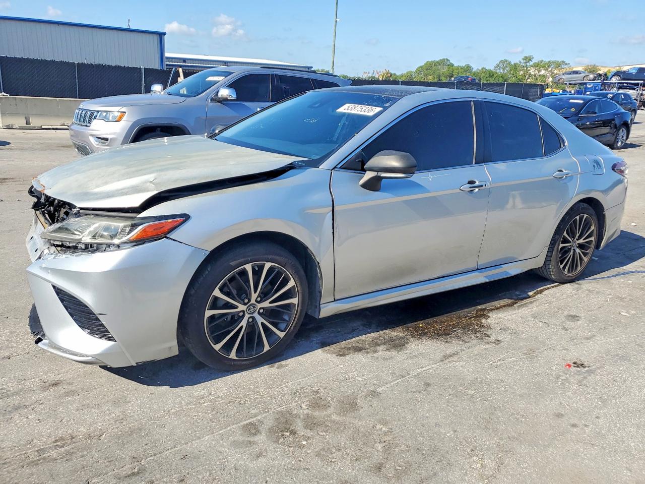 Salvage Toyota Camry Image