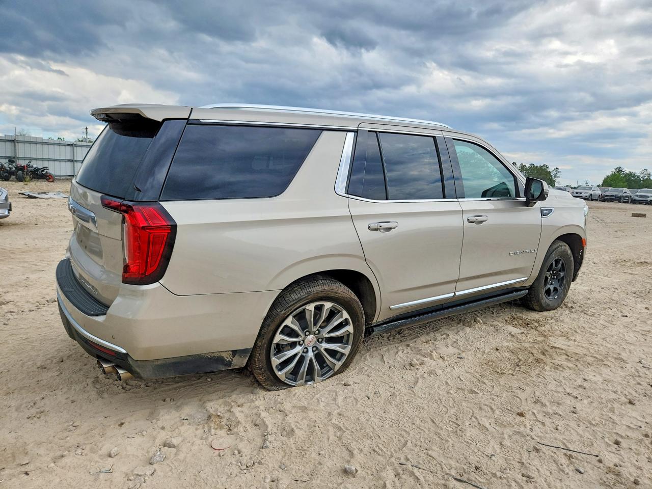 GMC Yukon Denali