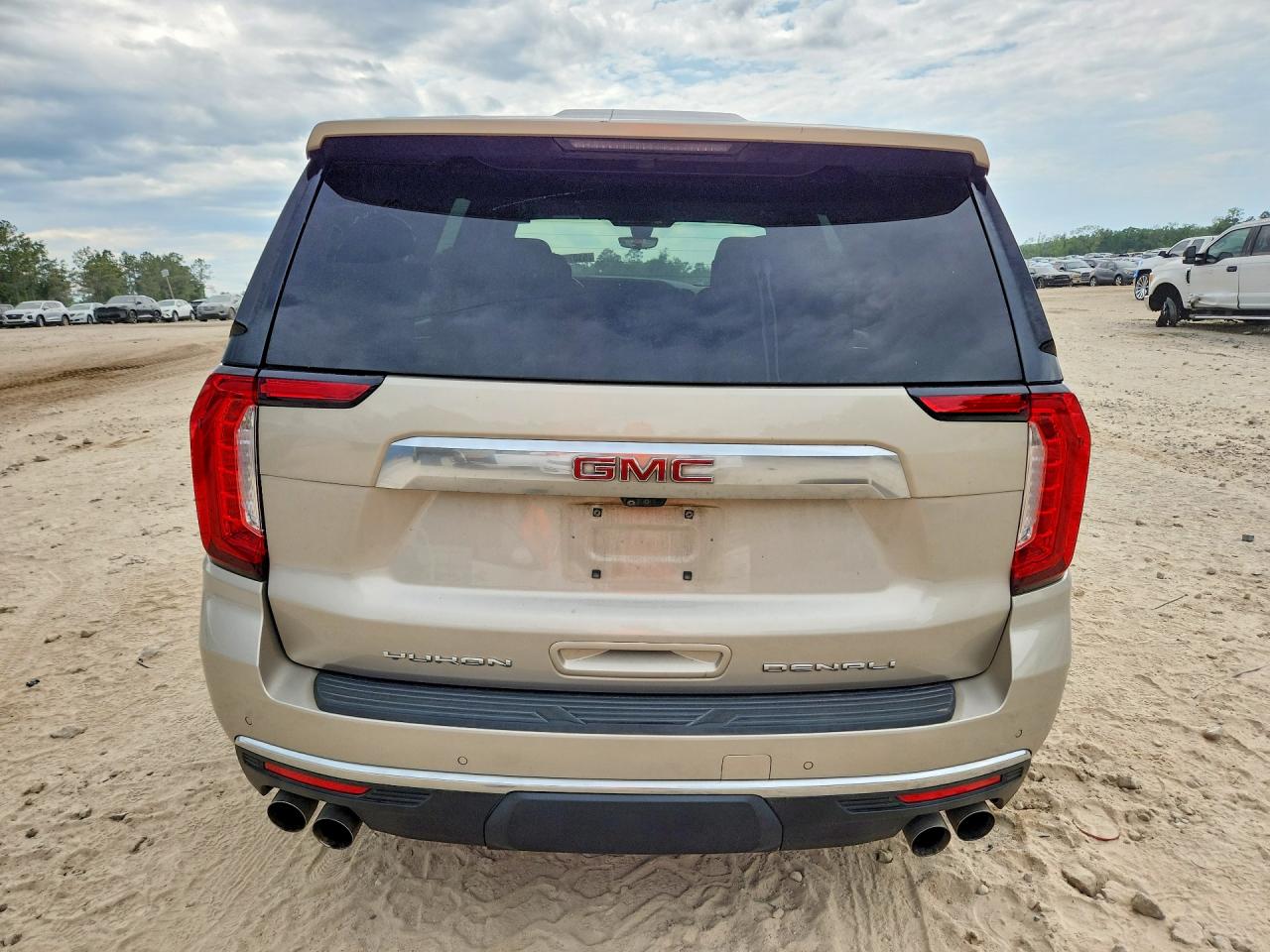 GMC Yukon Denali