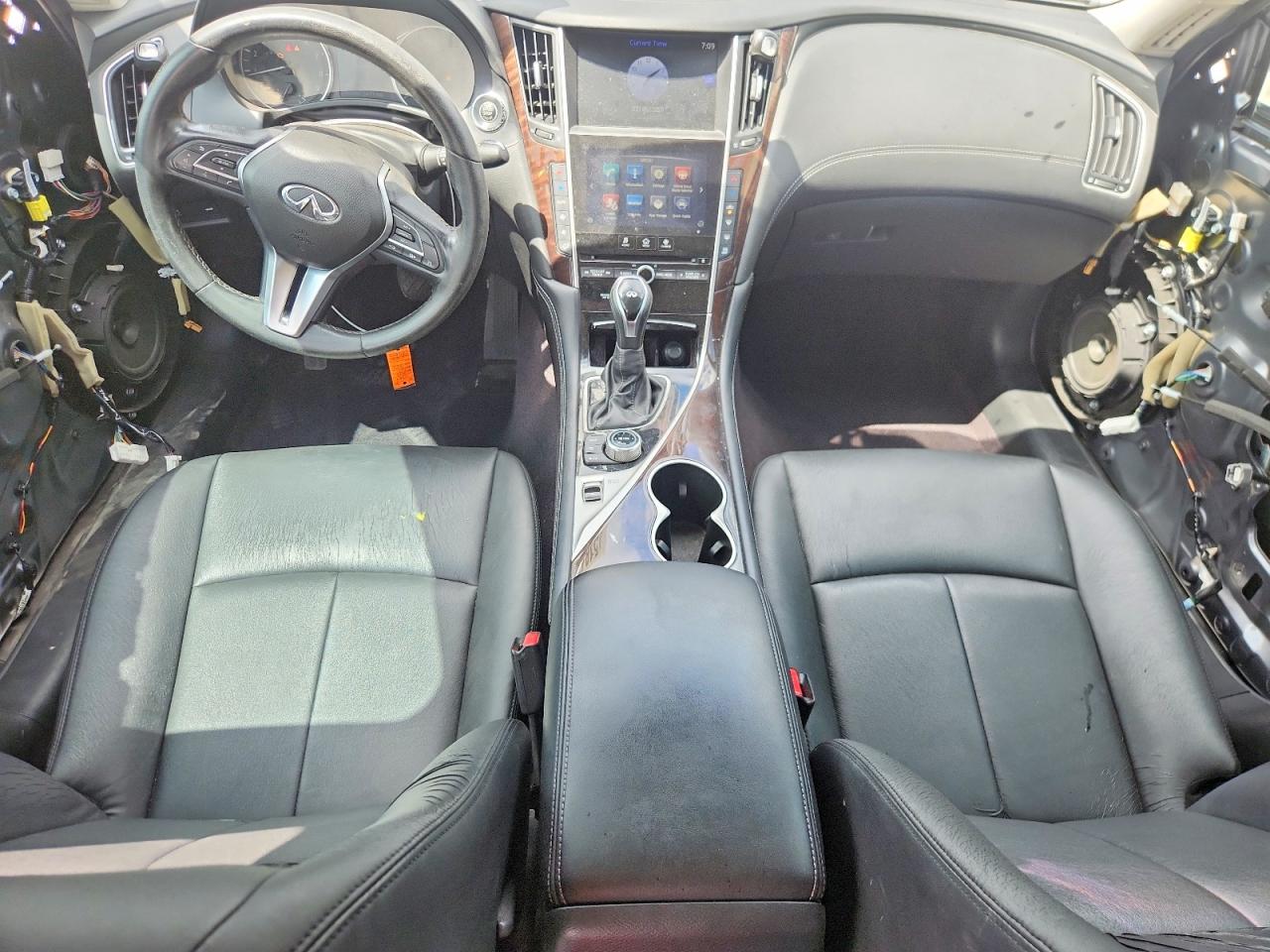 INFINITI Q50 3.0t Luxe