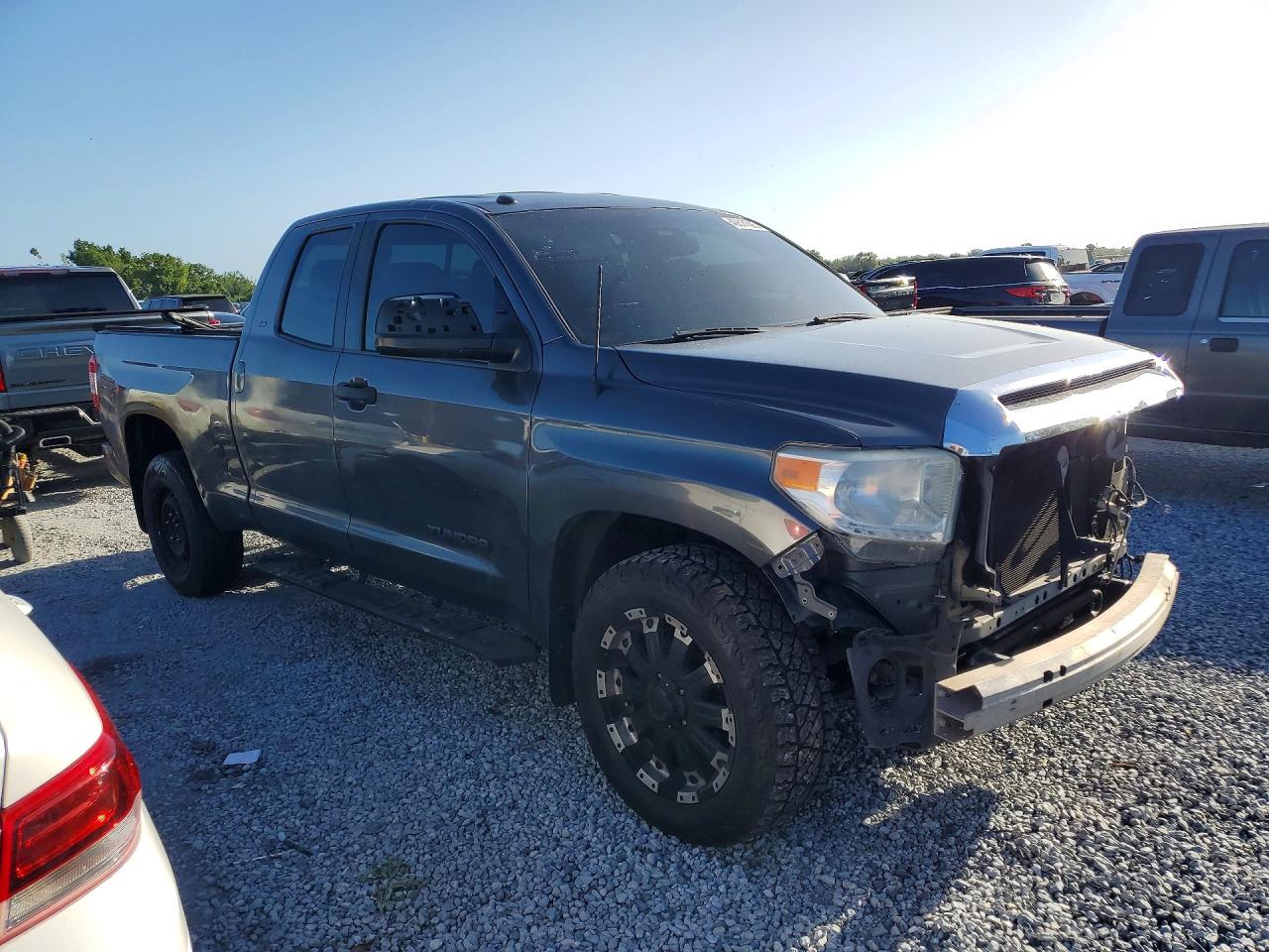 Toyota Tundra Sr5