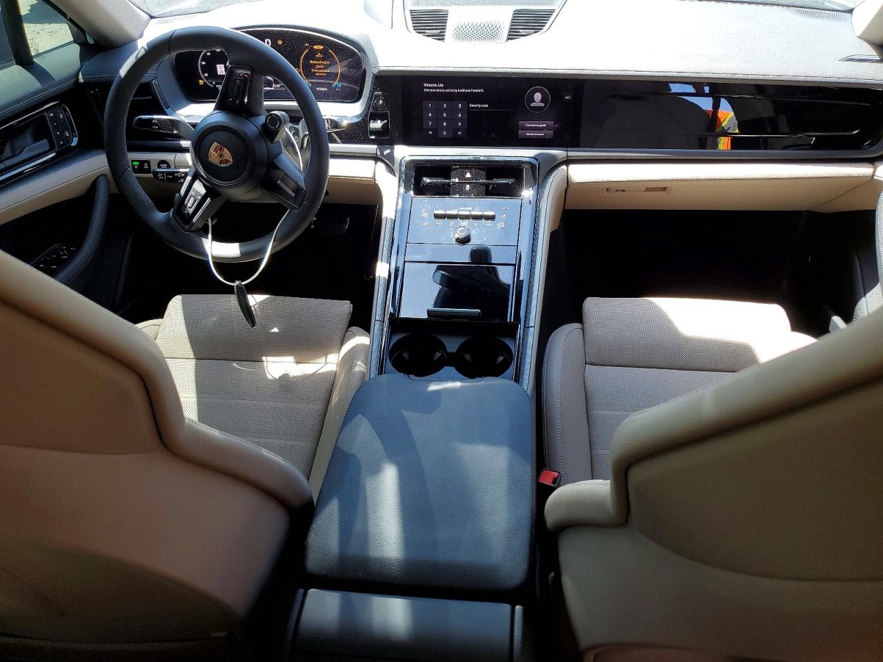 Porsche Panamera Base