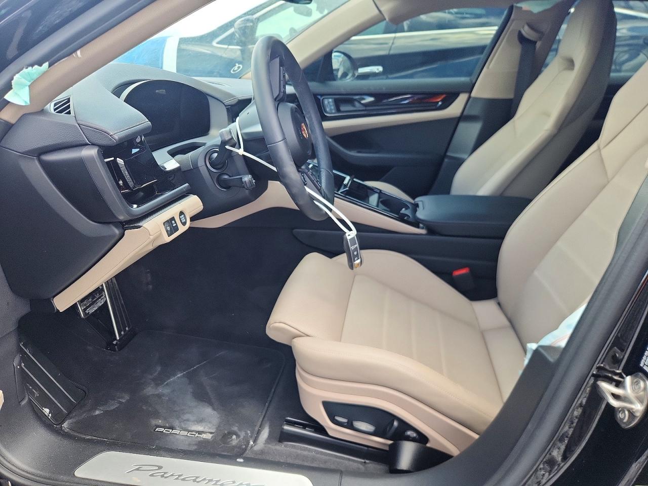 Porsche Panamera Base