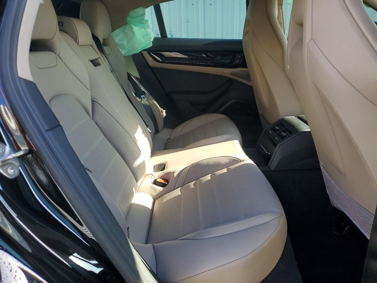 Porsche Panamera Base