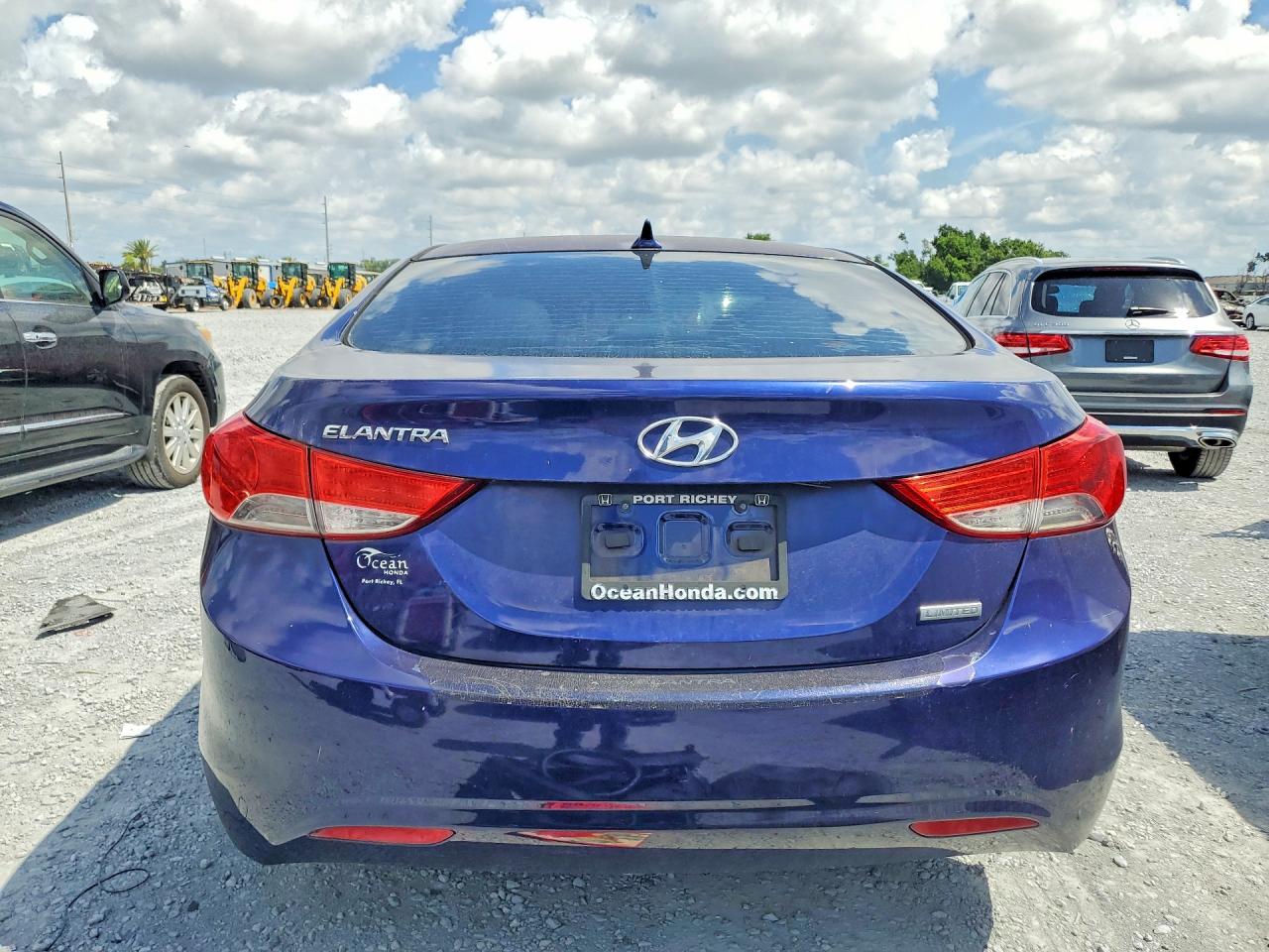 Hyundai ELANTRA Limited