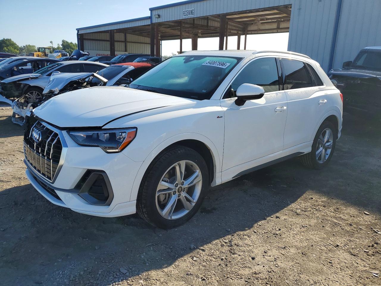Salvage Audi Q3 Image