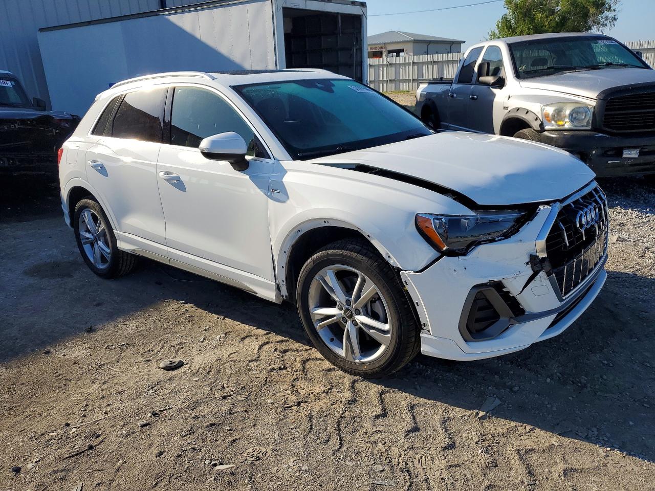 Audi Q3 Premium S Line 45