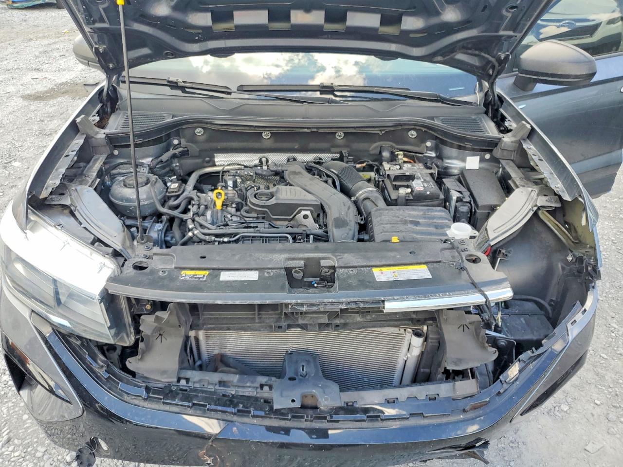 Volkswagen Taos S