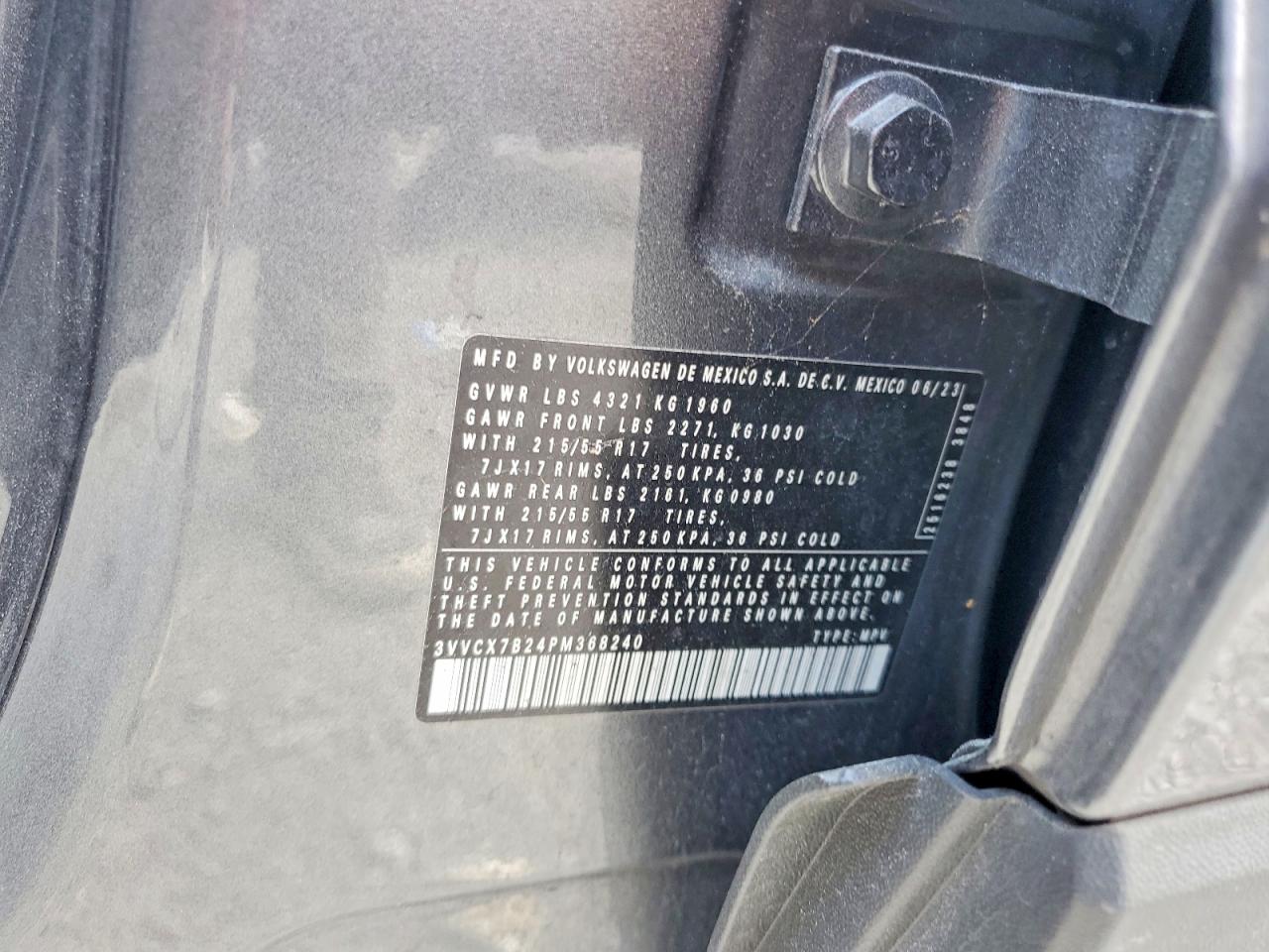 Volkswagen Taos S