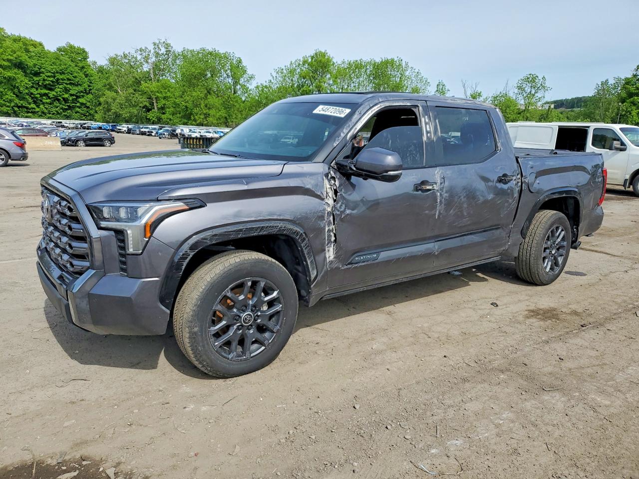Salvage Toyota Tundra Image