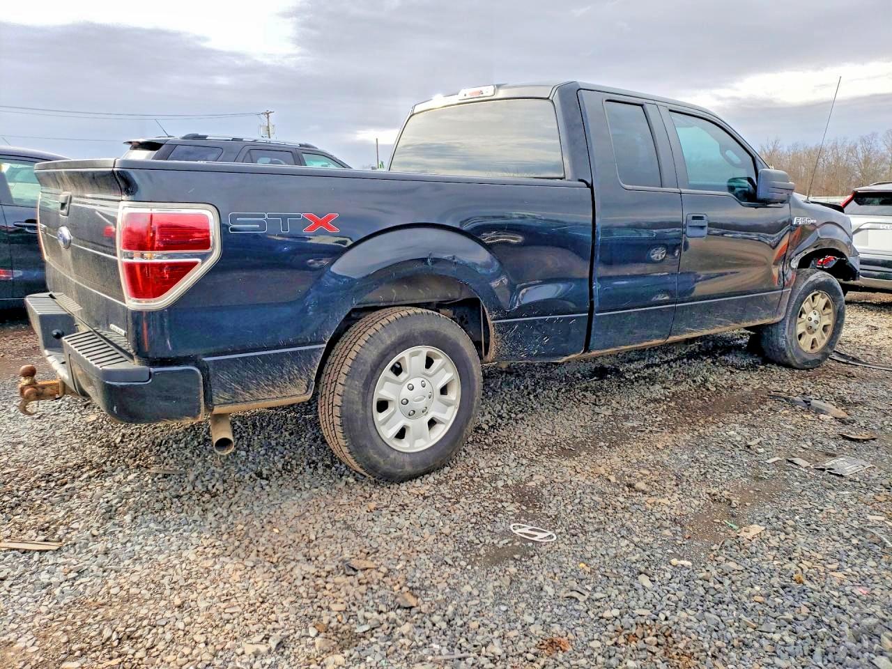 Ford F-150 Super Cab