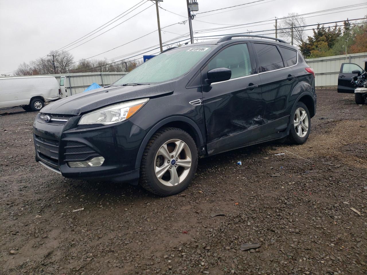 Salvage Ford Escape Image