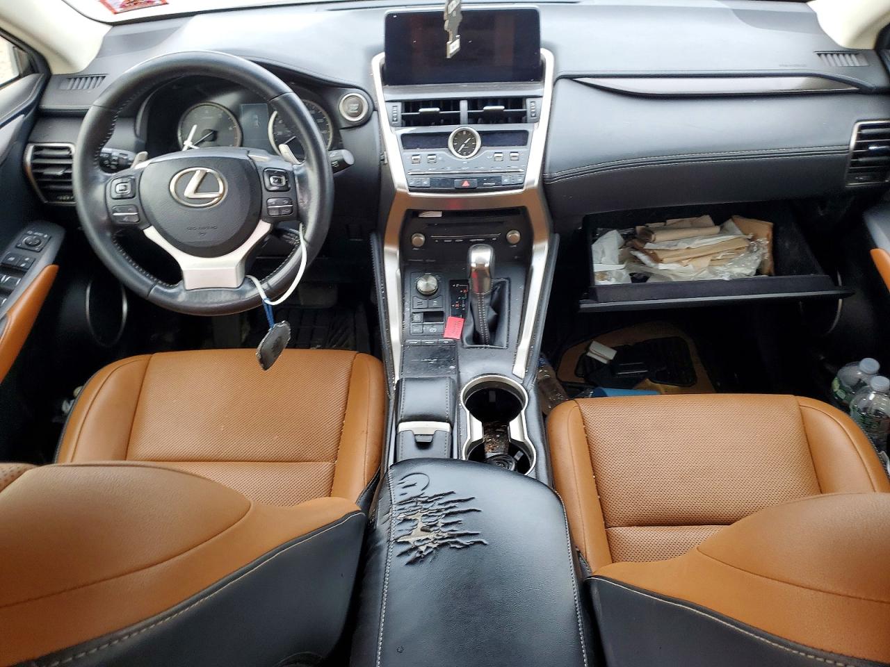 Lexus NX Base