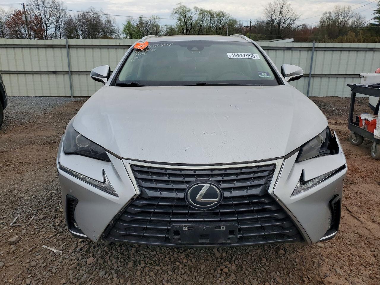Lexus NX Base