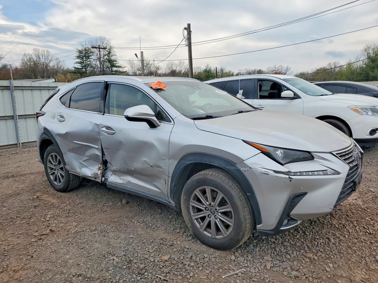 Lexus NX Base
