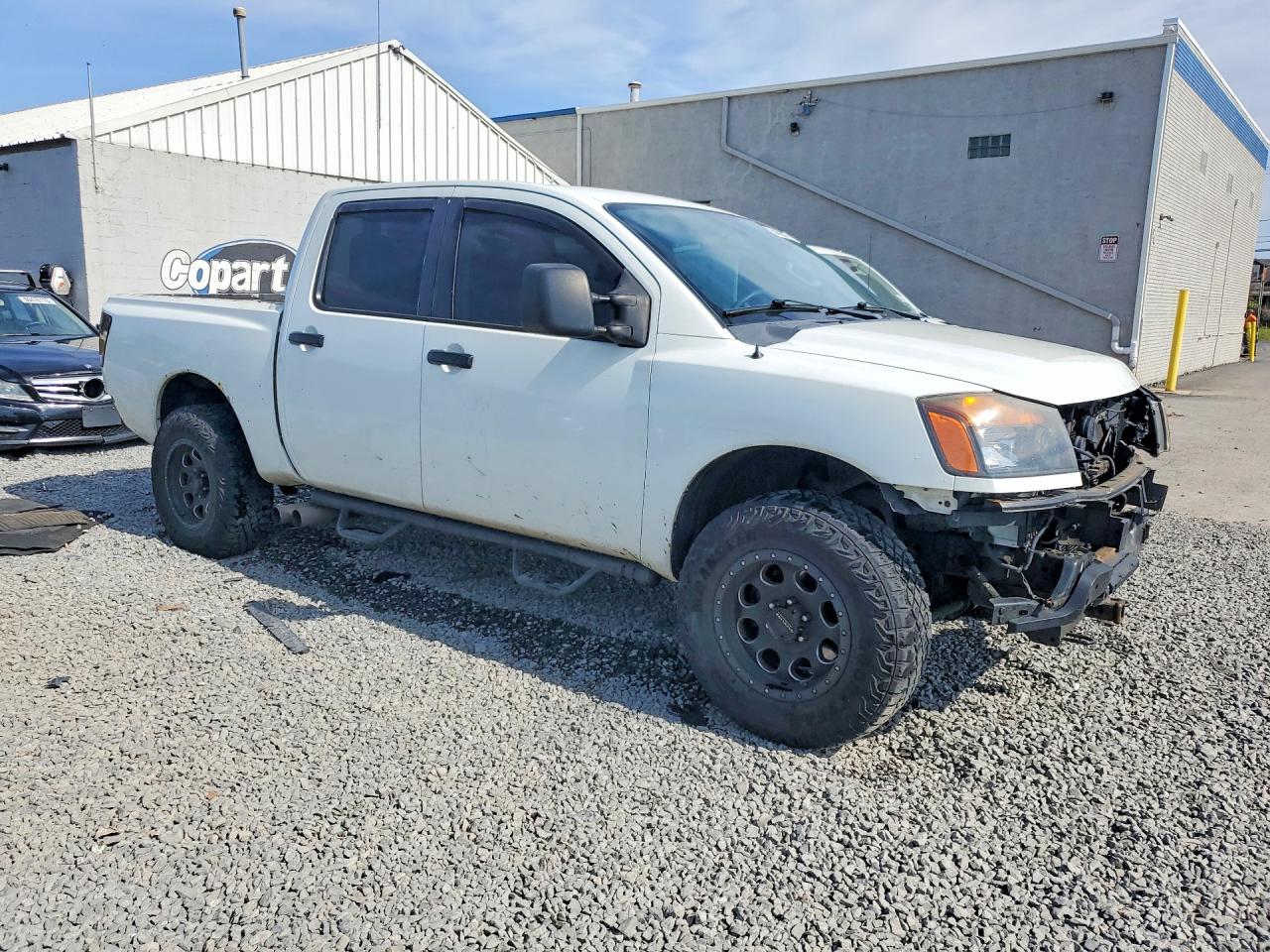Nissan Titan S