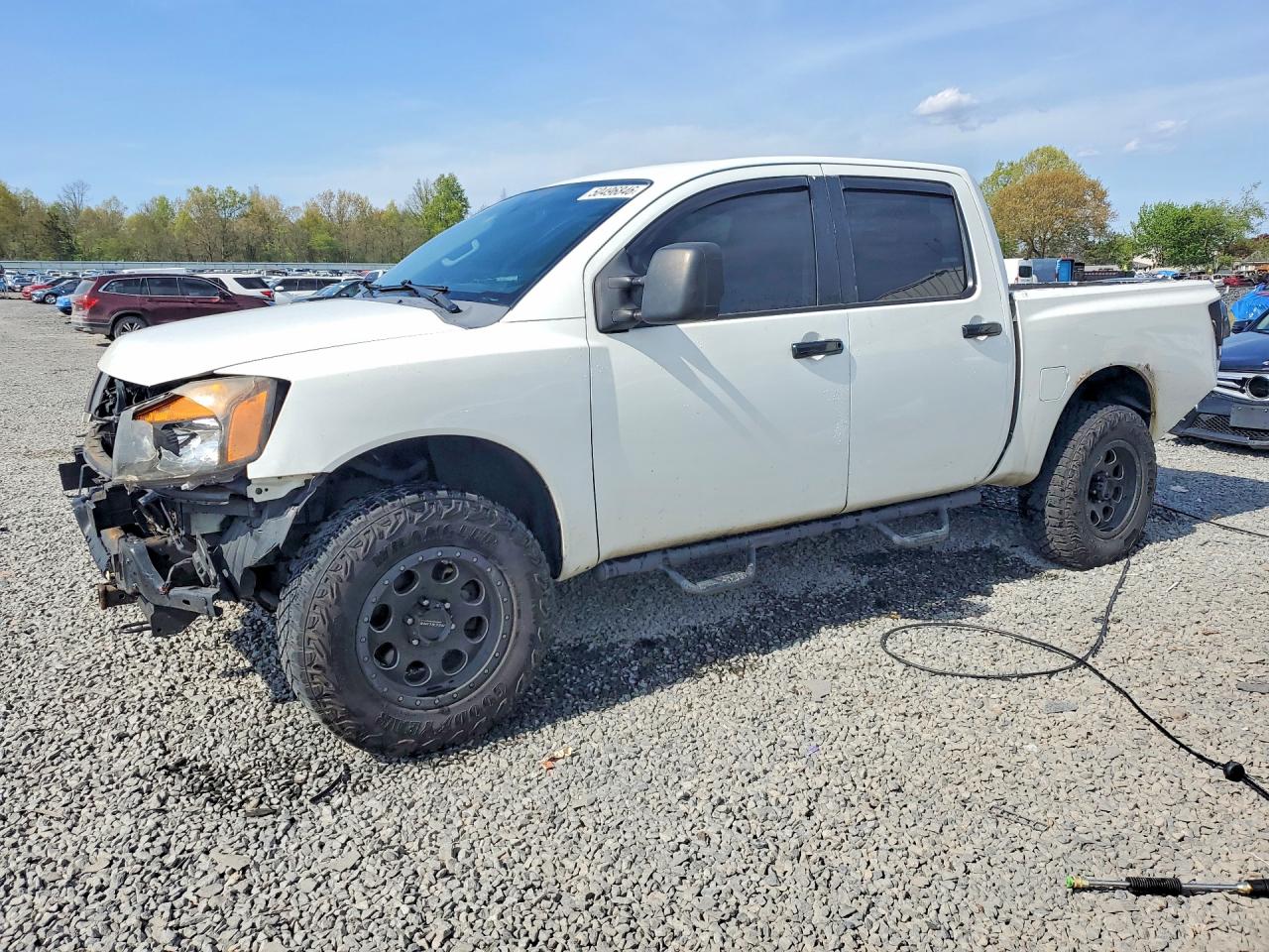 Salvage Nissan Titan Image