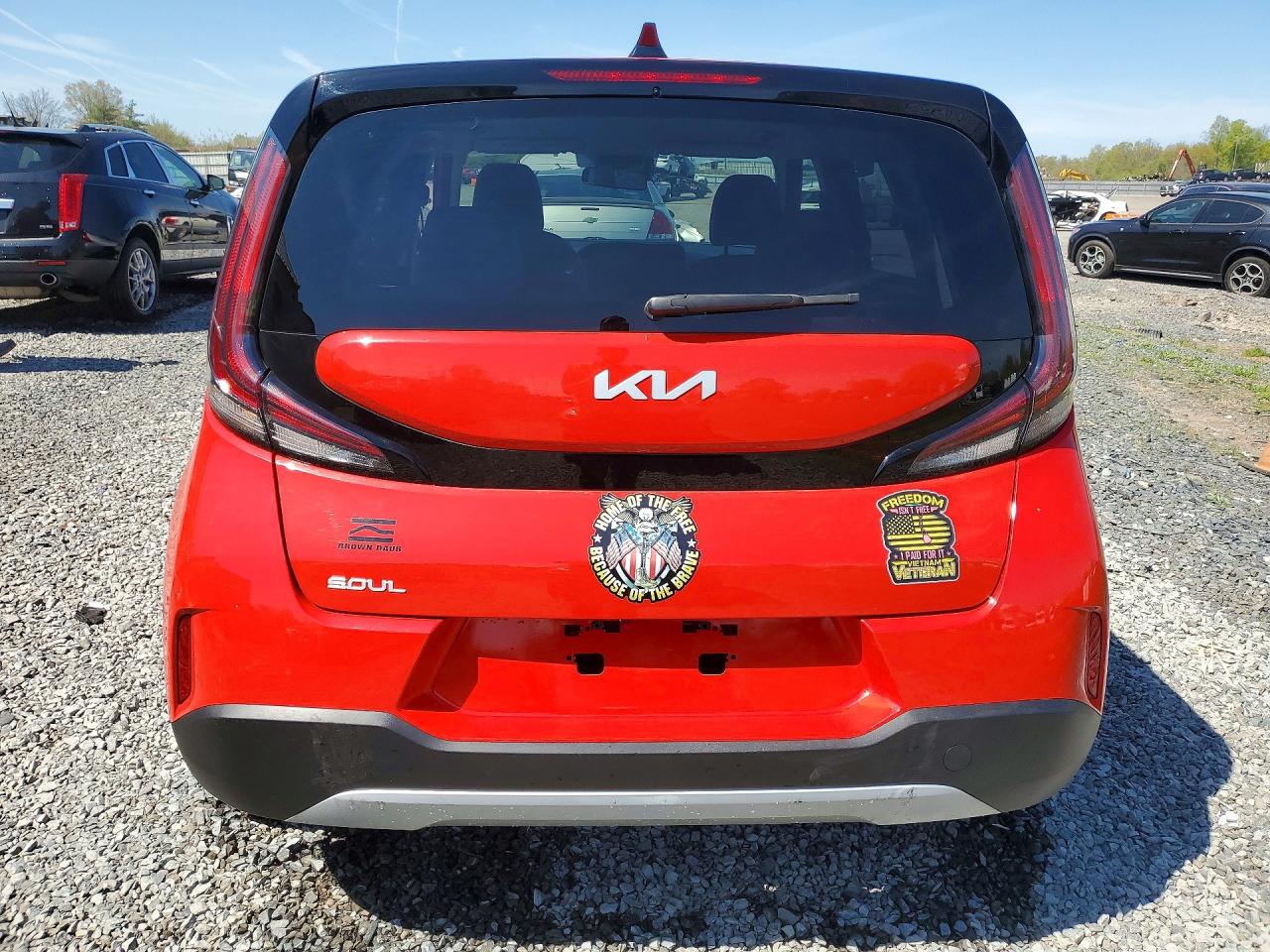Kia Soul Lx