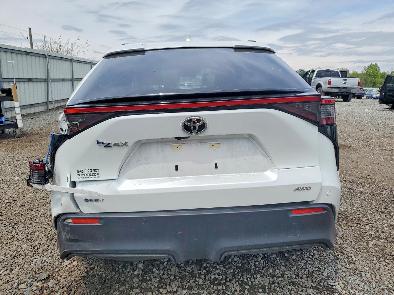 Toyota Bz4x Xle Xle