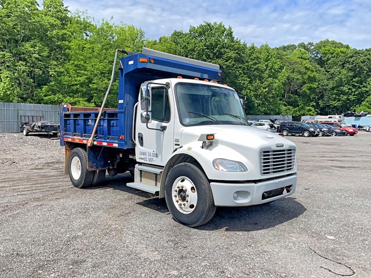 Salvage Freightliner M2 Image