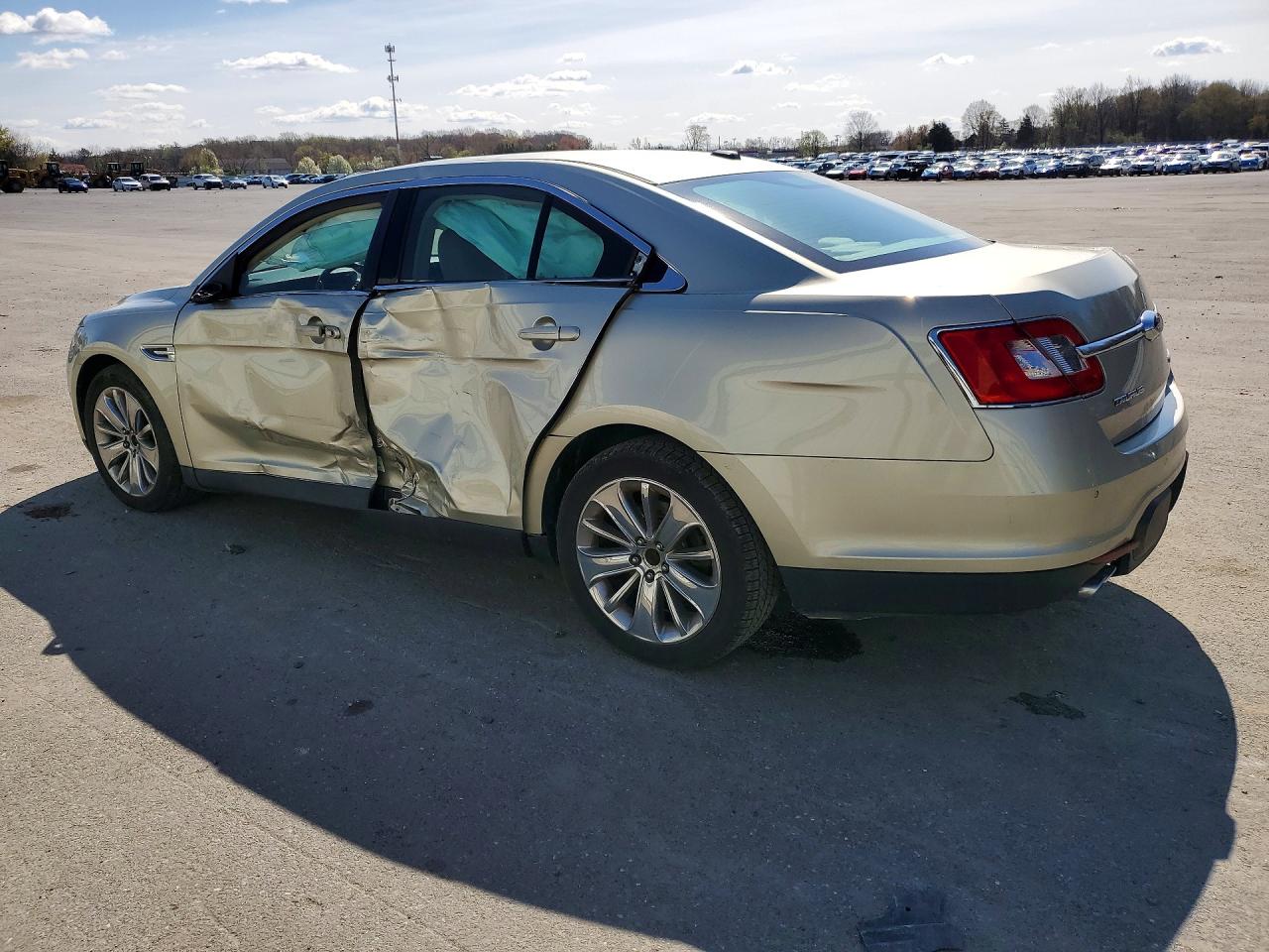 Ford Taurus