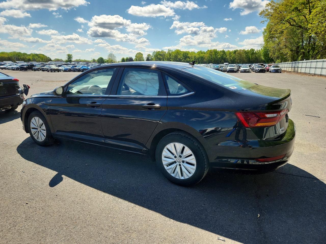 Volkswagen Jetta S