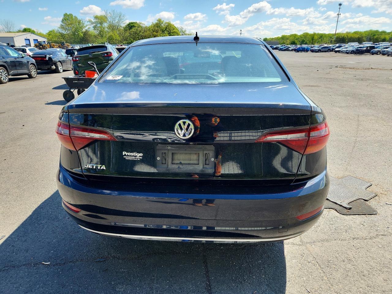 Volkswagen Jetta S