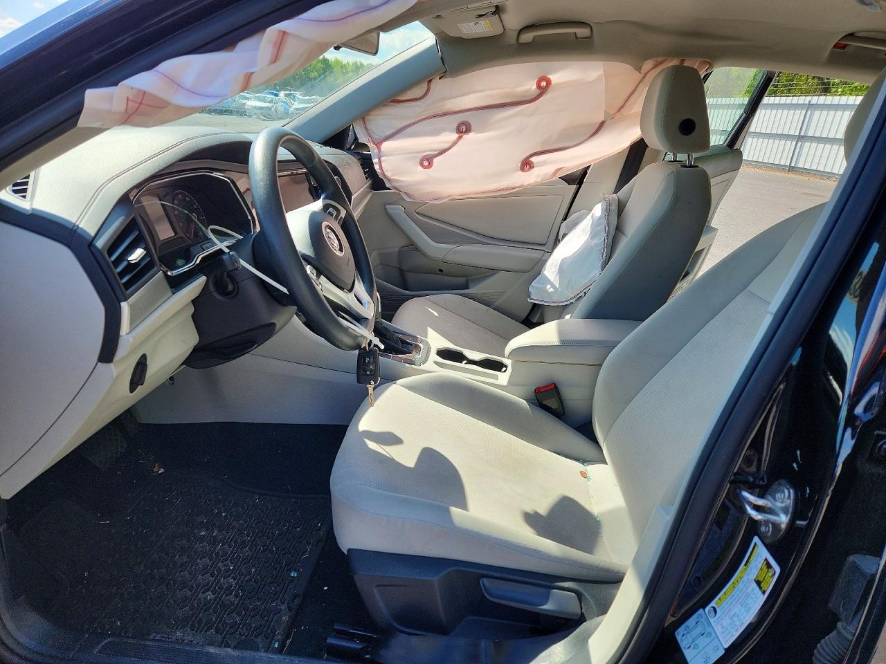 Volkswagen Jetta S