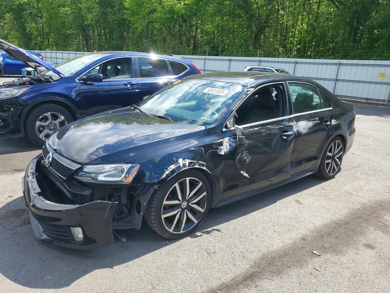 Salvage Volkswagen Jetta Image