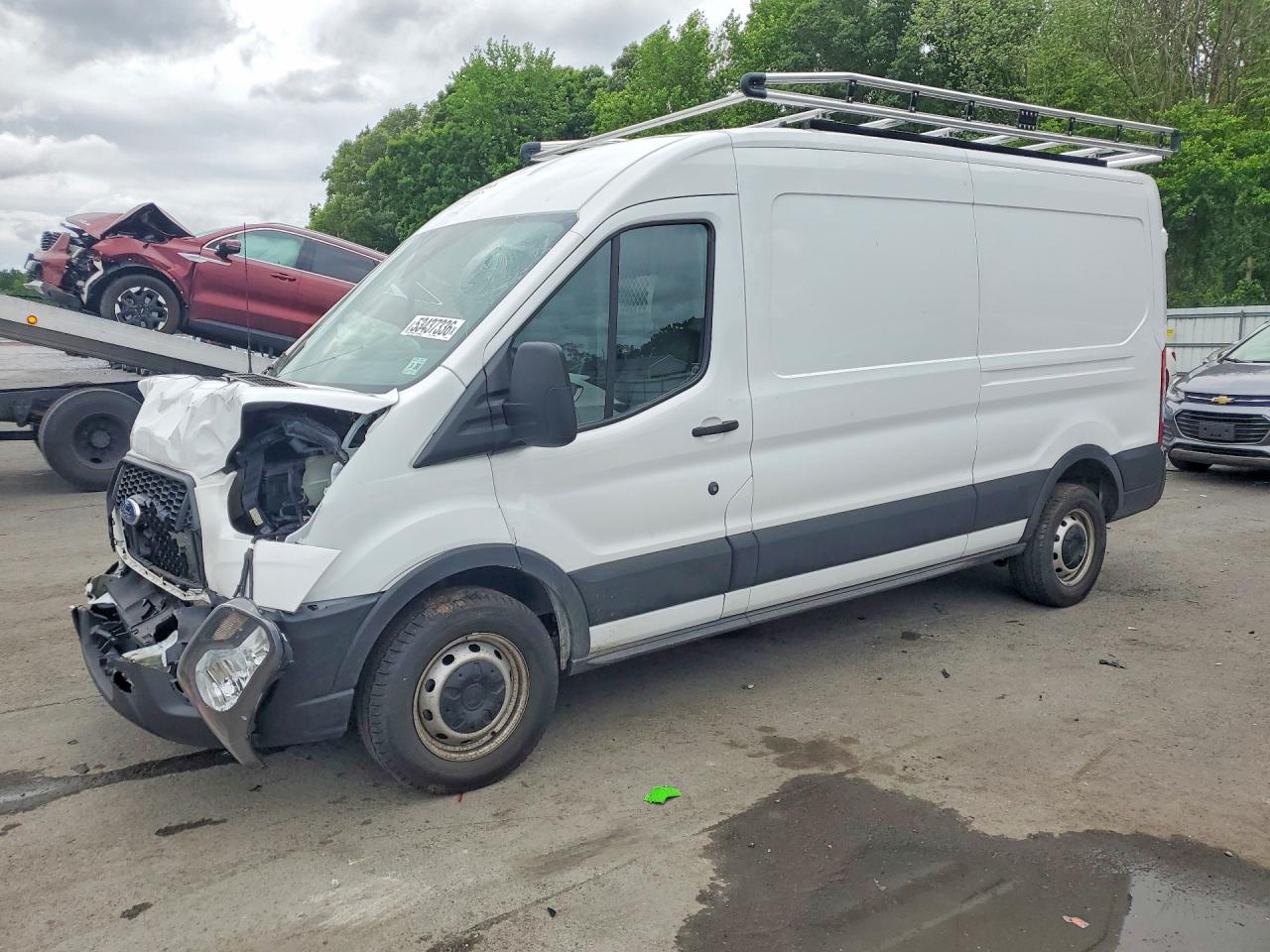 Salvage Ford Transit Image