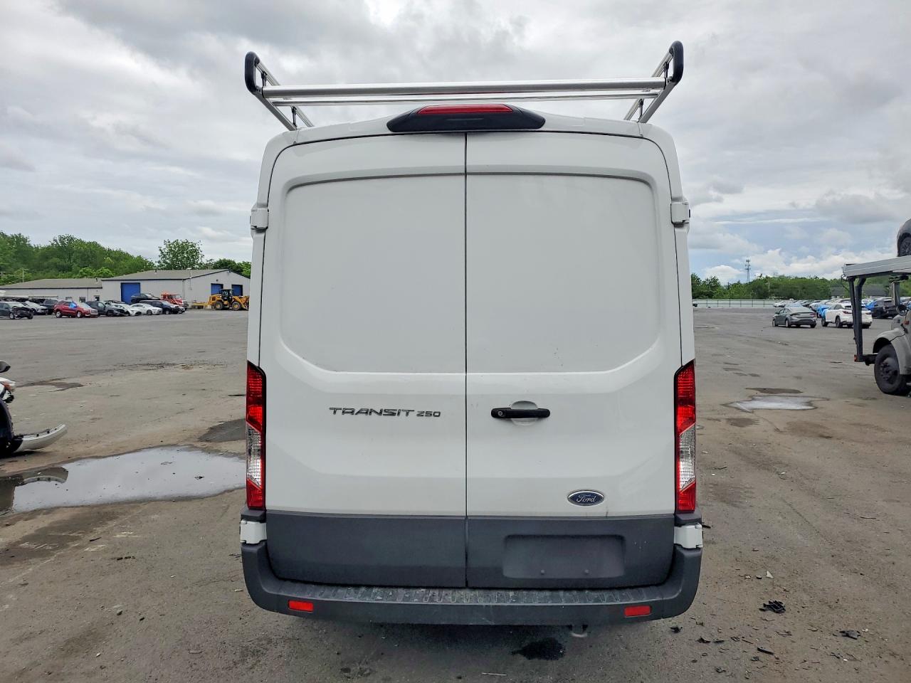 Ford Transit T-250