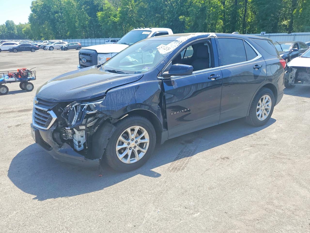 Salvage Chevrolet Equinox Image