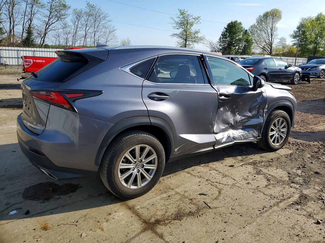 Lexus NX Base